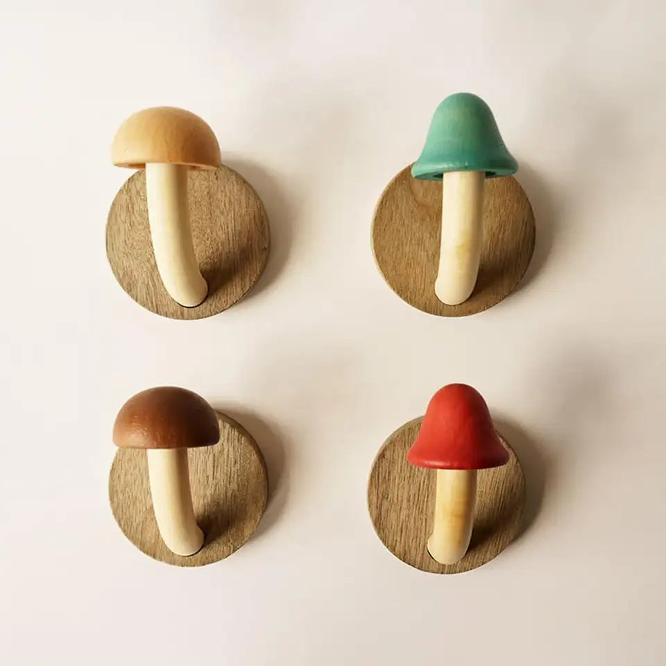 Houten Paddenstoel Wandhaken met Sculpturale Vorm en Ambachtelijke Afwerking