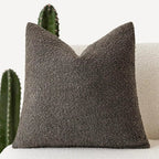 Bouclé Kussenhoes met Zachte Structuur en Minimalistische Vorm