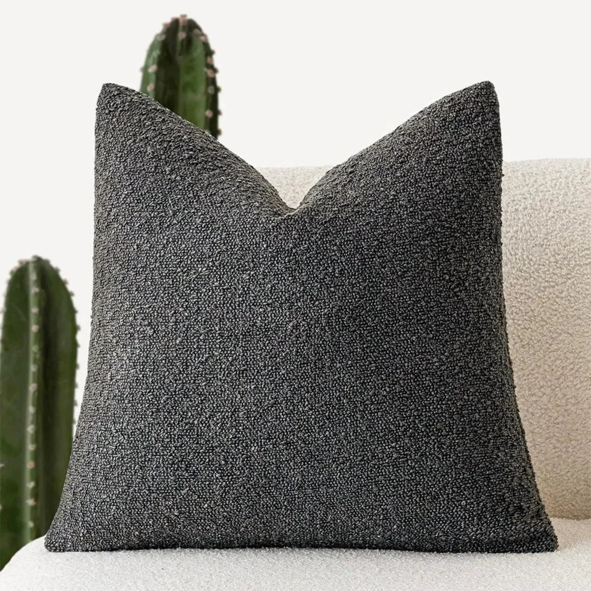 Bouclé Kussenhoes met Zachte Structuur en Minimalistische Vorm
