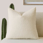Bouclé Kussenhoes met Zachte Structuur en Minimalistische Vorm