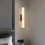 Luxe Wandlamp met Alabaster‑Effect en Cilindrisch Ontwerp