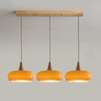 Glazen Hanglamp met Houten Accent en Zachte Lichtspreiding