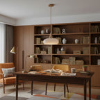 Glazen Hanglamp met Houten Accent en Zachte Lichtspreiding