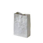 Keramische Vaas met Gevouwen Papierstructuur en Minimalistische Vorm