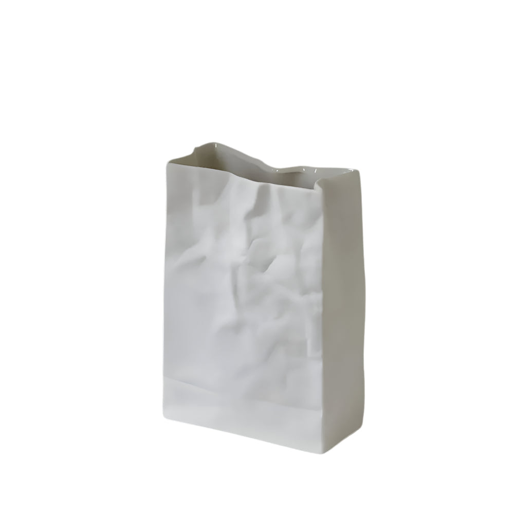 Keramische Vaas met Gevouwen Papierstructuur en Minimalistische Vorm
