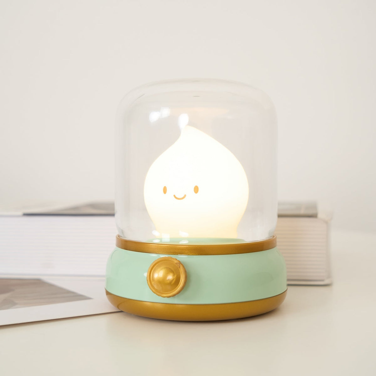 Tafellamp Met Vlamgloed En Compact Ontwerp Voor Warme Sfeerlicht