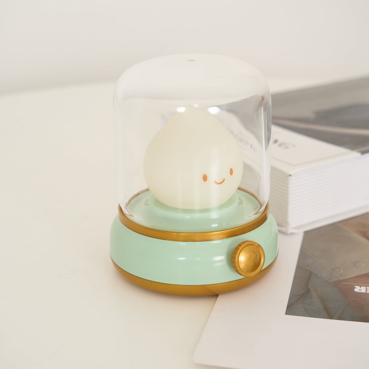 Tafellamp Met Vlamgloed En Compact Ontwerp Voor Warme Sfeerlicht