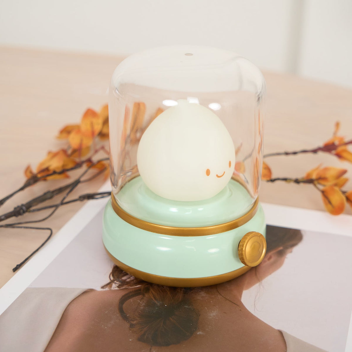 Tafellamp Met Vlamgloed En Compact Ontwerp Voor Warme Sfeerlicht