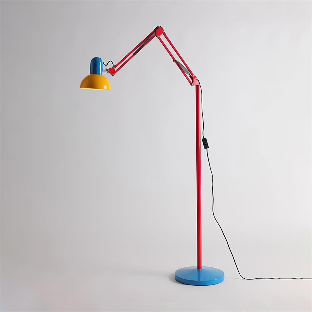 Vloerlamp Met Verstelbare Arm En Dagelijkse Sculpturale Lichtaccenten