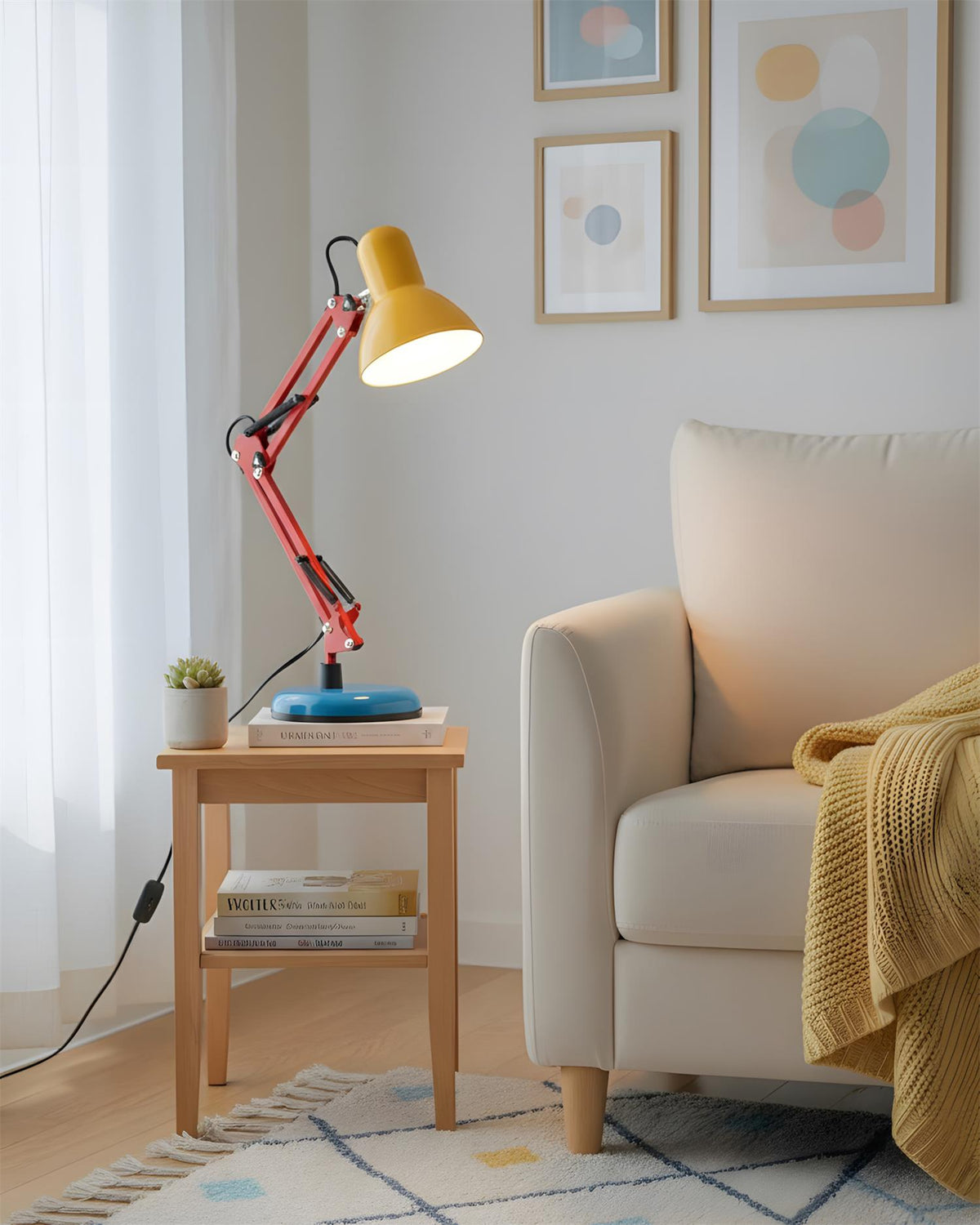 Tafellamp Met Verstelbare Arm En Dagelijkse Sculpturale Lichtaccenten
