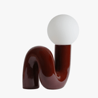 Sculpturale Tafellamp Met Zachte Gloed En Dagelijkse Artistieke Interieurverfijning