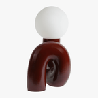 Sculpturale Tafellamp Met Zachte Gloed En Dagelijkse Artistieke Interieurverfijning