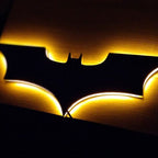 LED Wandlamp Met Moderne Vorm En Dimbare Lichtval Voor Stijlvolle Ruimtes
