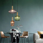 Glas Hanglamp Met Geribbelde Kap En Strakke Buisfitting Voor Zachte Ruimteverlichting