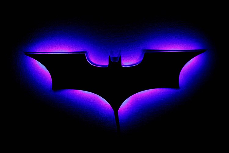 LED Wandlamp Met Moderne Vorm En Dimbare Lichtval Voor Stijlvolle Ruimtes