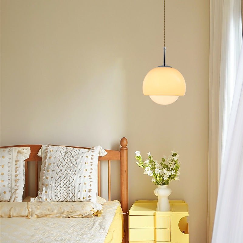 Bauhaus Hanglamp Met Glazen Lichtbol En Moderne Uitstraling