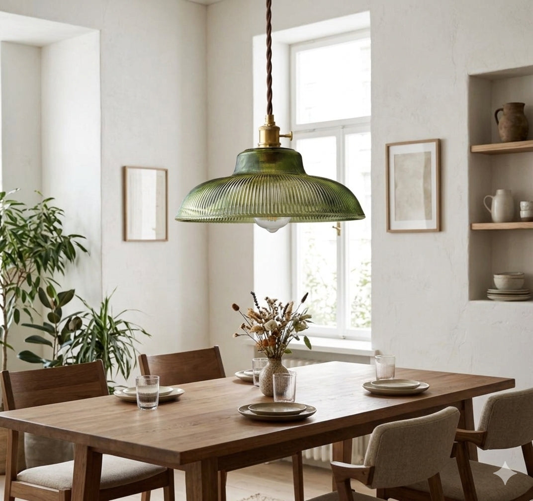 Vintage Hanglamp Met Geribbelde Glazen Kap Voor Sfeervolle Verlichting