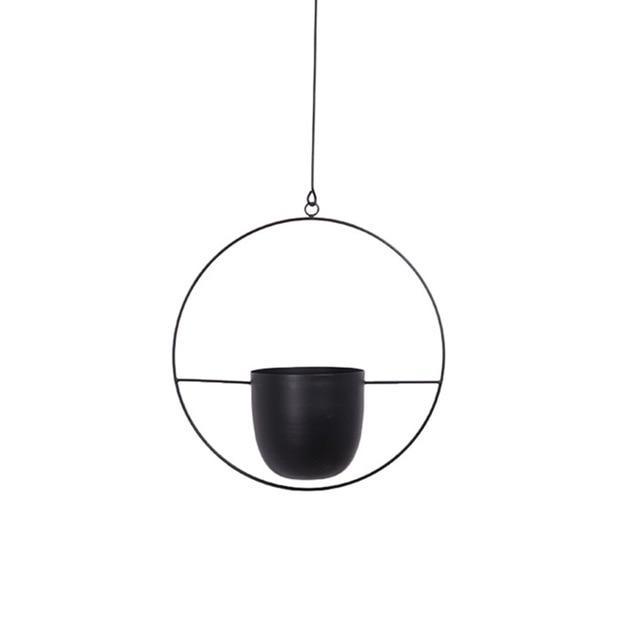 Hangplanter met metalen ringstructuur vorm