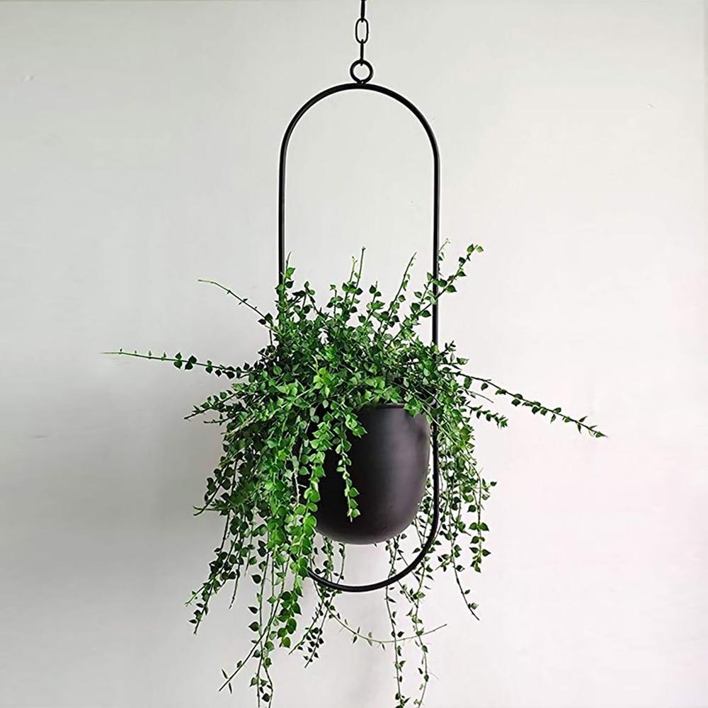 Hangplanter met metalen ringstructuur vorm