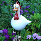 Kleurrijke Tuinkipdecoratie voor Gezellige Sfeer Buiten