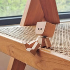 Houten Wipfiguur Met Verwisselbare Gezichtjes En Zachte Bewegingswerking