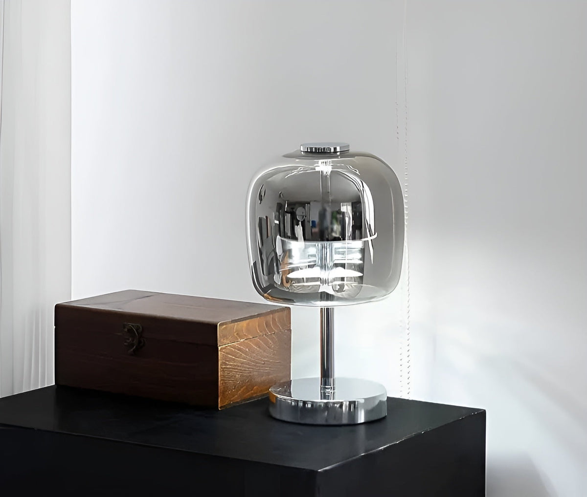 Decoratieve Tafellamp Van Rookglas Met Dimbare LED Verlichting