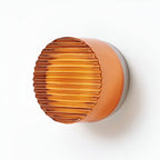Compacte Wandlamp Met Geribbeld Lichtdesign En Sfeervolle LED-Verlichting