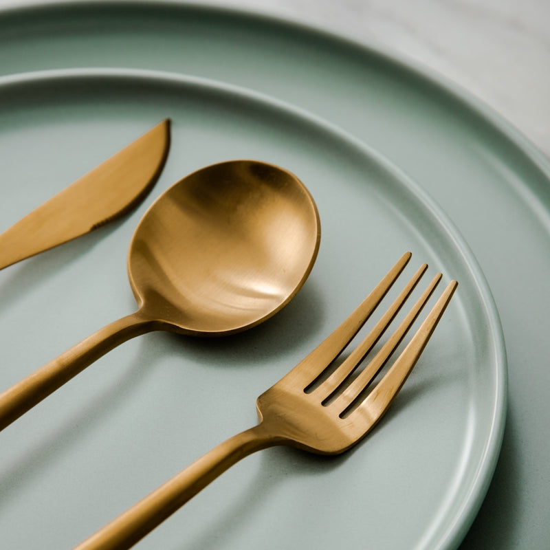 Bestekset Met Slanke Vorm En Moderne Uitstraling Voor Gecoördineerde Tafelsettings