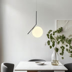 Ovale Hanglamp Met Open Frame En Glazen Bol Voor Warme Ruimteverlichting