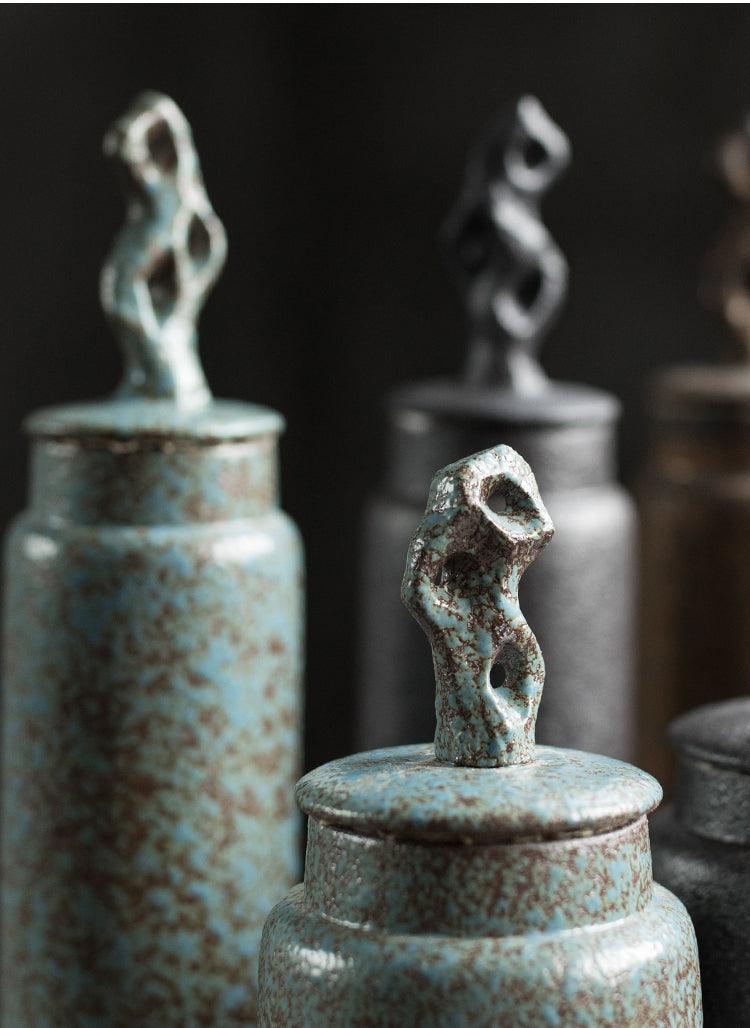 Keramische Theebus met Wabi‑Sabi Textuur en Sculpturale Vorm