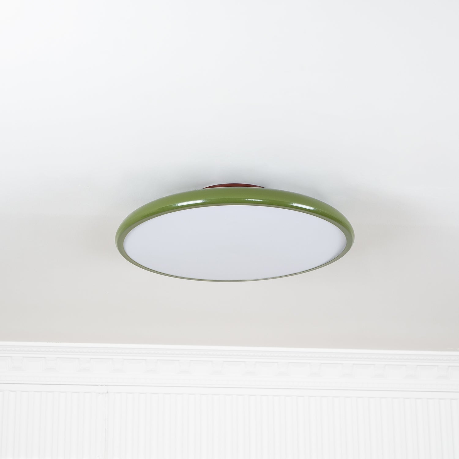 Verstelbare Plafondlamp Met Metalen Behuizing En Acrylkap