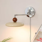 Wandlamp Met Ronde Schijf En Geïntegreerde Led Voor Warme Moderne Sfeer