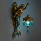 Artistieke Wandlamp met Mythologisch Sculptuurdesign
