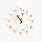 Minimalistische Wandklok Met Stille Beweging En Moderne Structuur