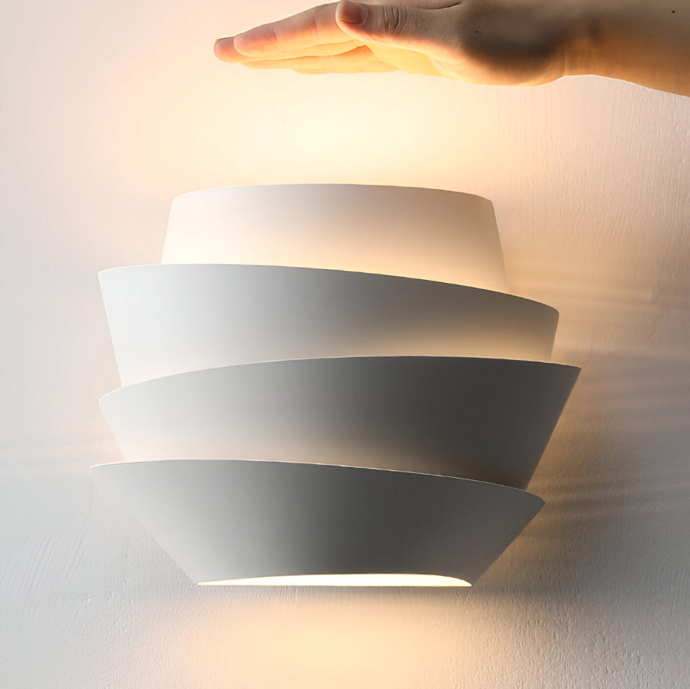 Scandinavische LED Wandlamp Met Dubbele Lichtpunten Voor Sfeervolle Verlichting