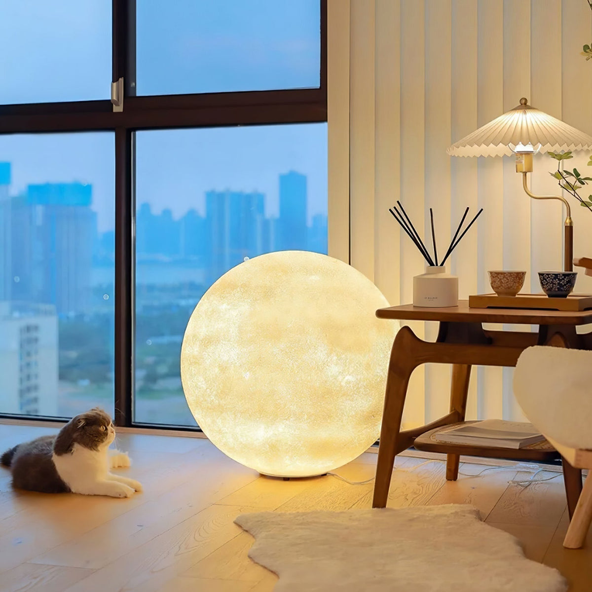 Maanvormige Vloerlamp Met Instelbare LED-Verlichting En Rustgevende Sfeer