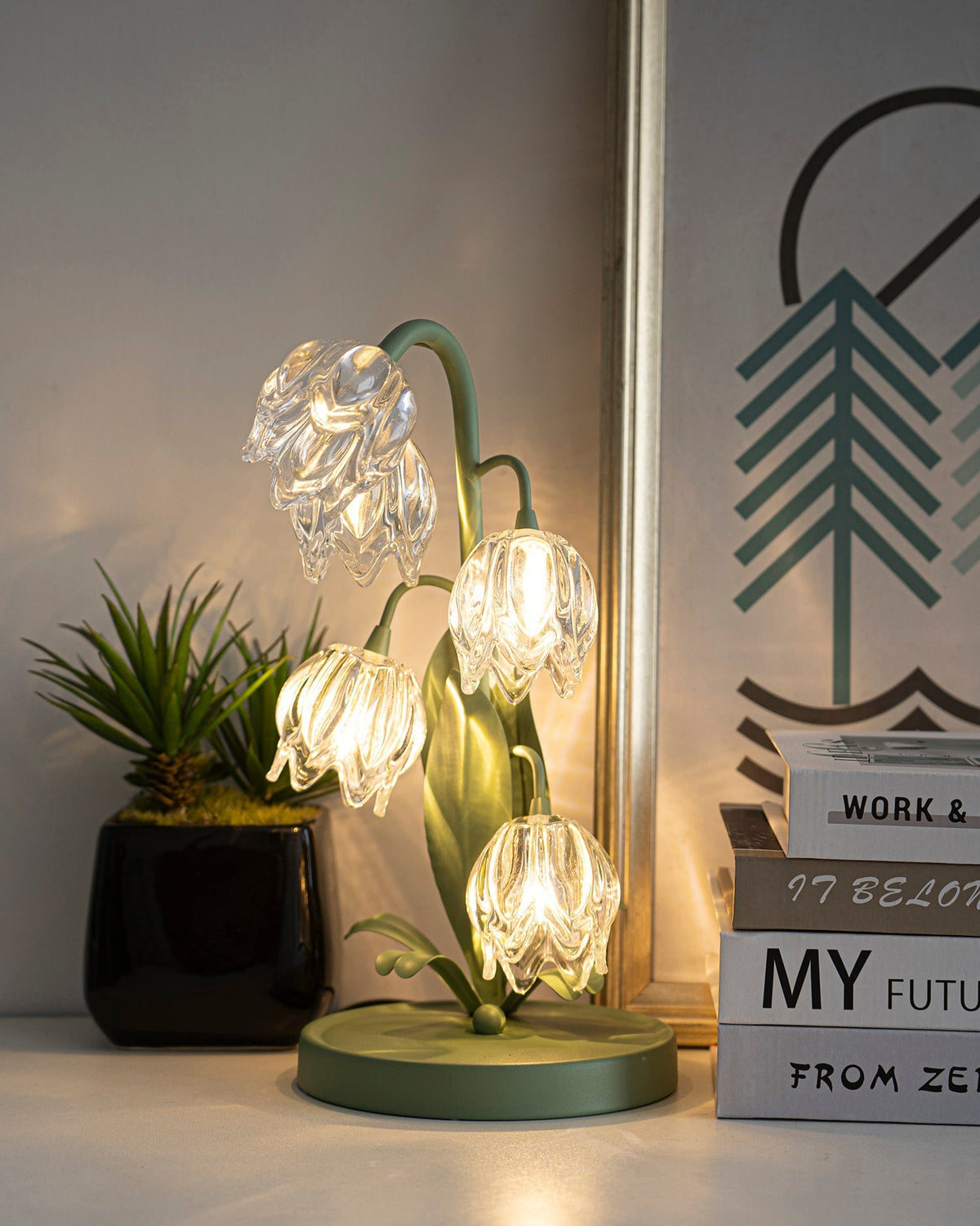 Kristal Tafellamp Met Bloemkap En Sculpturale Steel Voor Warme Sfeerlicht