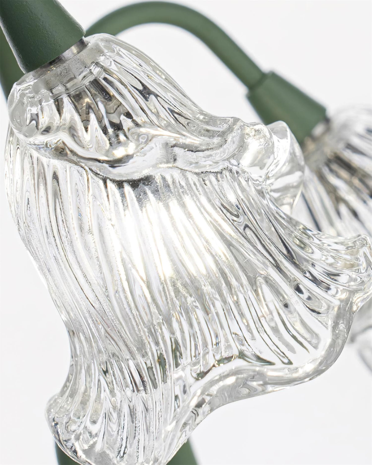 Kristal Tafellamp Met Bloemkap En Sculpturale Steel Voor Warme Sfeerlicht
