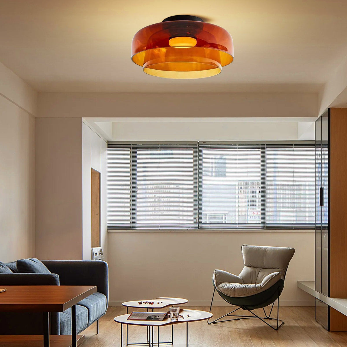 Glazen Plafondlamp Met Gelaagde Vorm En Moderne Sfeerverlichting