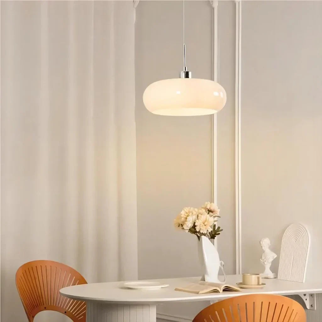 Glazen Hanglamp In Bauhaus Stijl Voor Tijdloze En Moderne Verlichting