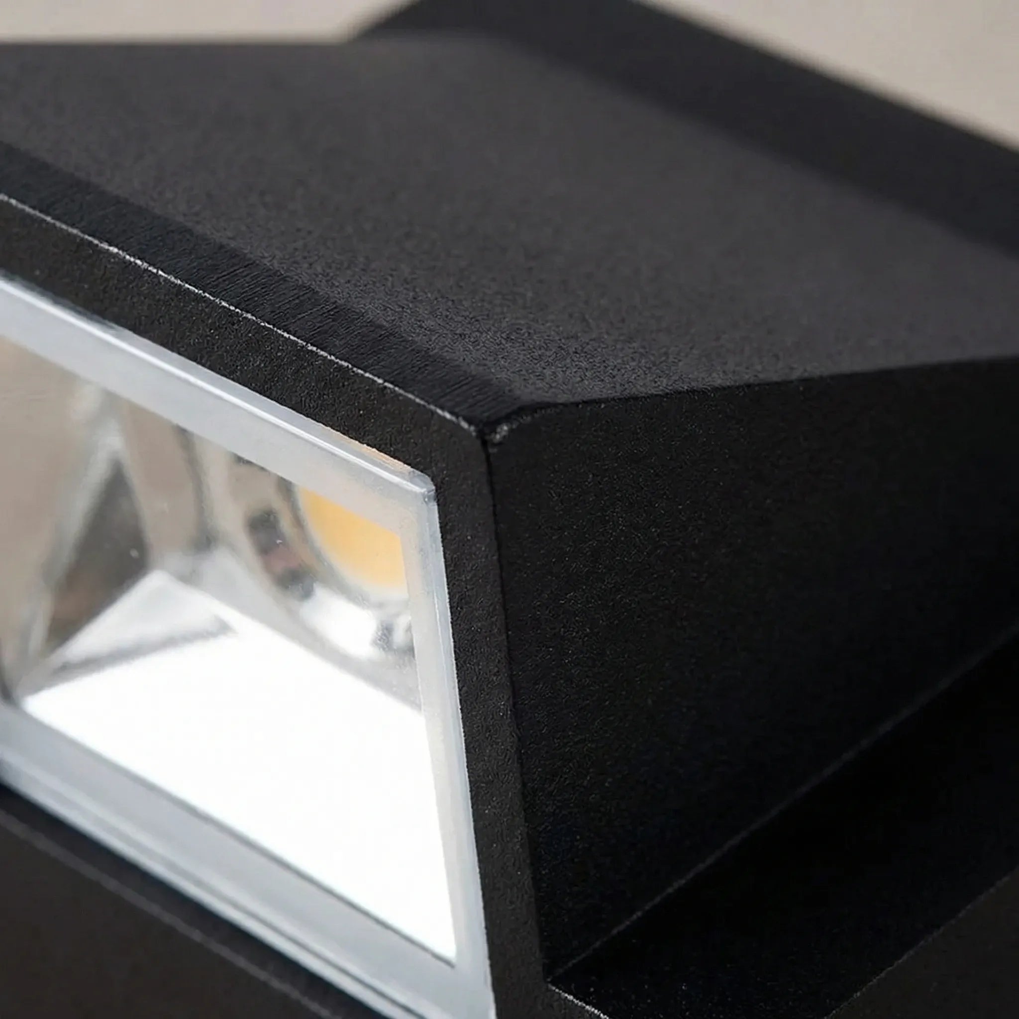 LED Buitenwandlamp met IP65 Bescherming voor Tuin, Terras en Gevel