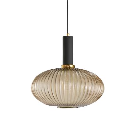 Glas Hanglamp Met Geribbelde Kap En Strakke Buisfitting Voor Zachte Ruimteverlichting