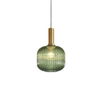 Glas Hanglamp Met Geribbelde Kap En Strakke Buisfitting Voor Zachte Ruimteverlichting