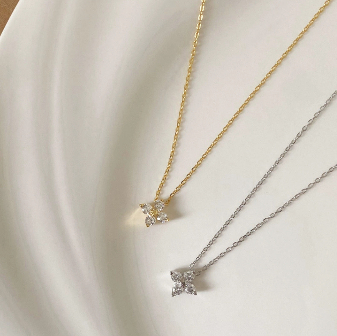 Kristallen hangerketting voor dames van sterlingzilver