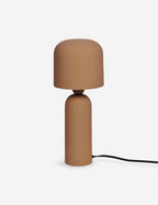 Tafellamp met Minimalistisch IJzerontwerp en Sculpturale Vorm