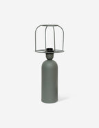 Tafellamp met Minimalistisch IJzerontwerp en Sculpturale Vorm