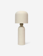 Tafellamp met Minimalistisch IJzerontwerp en Sculpturale Vorm