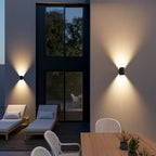 LumenTwist Draaibare en Kantelbare LED Wandlamp voor Flexibele Binnen- en Buitenverlichting