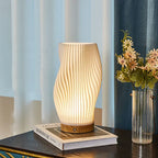 Golfvormige Tafellamp Met Sculpturale Vorm En Moderne Ledmodule