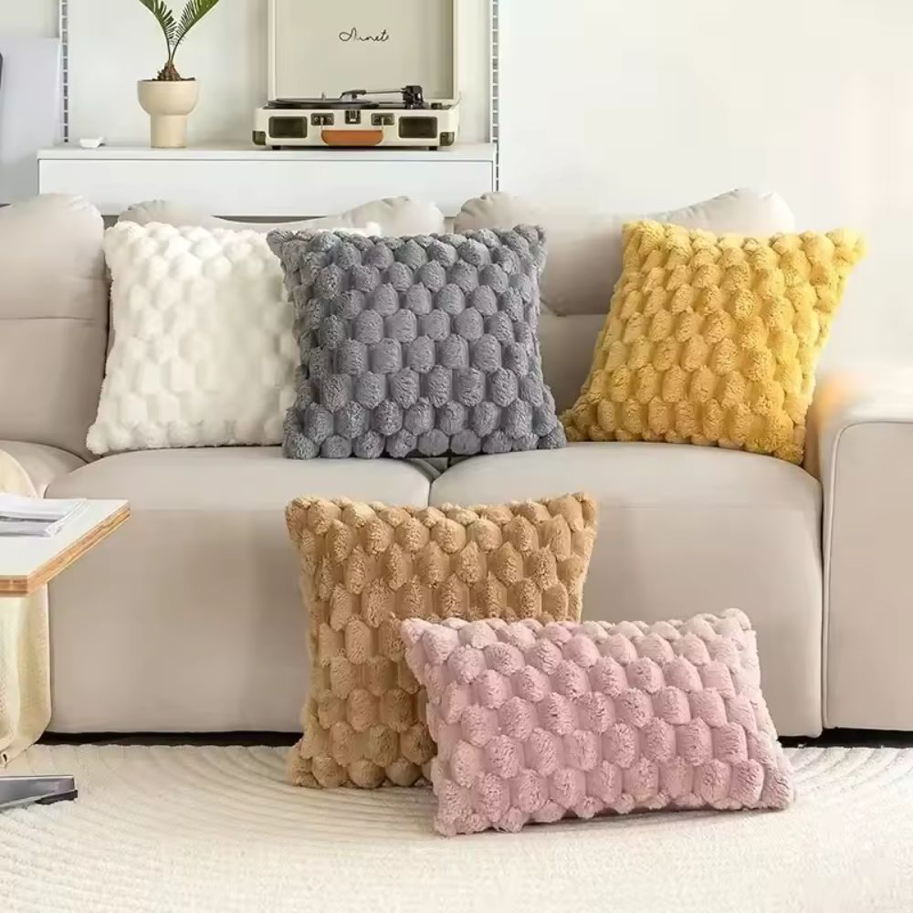 Pluche Kussenhoes Met 3D Structuur Voor Een Warme En Luxe Uitstraling